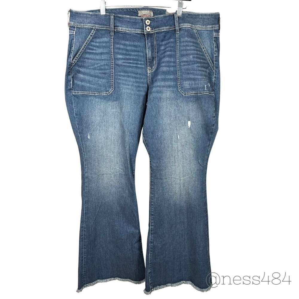 Torrid Womens Jeans Mid Rise Flare Vintage Stretch Blue Denim 22R NWT